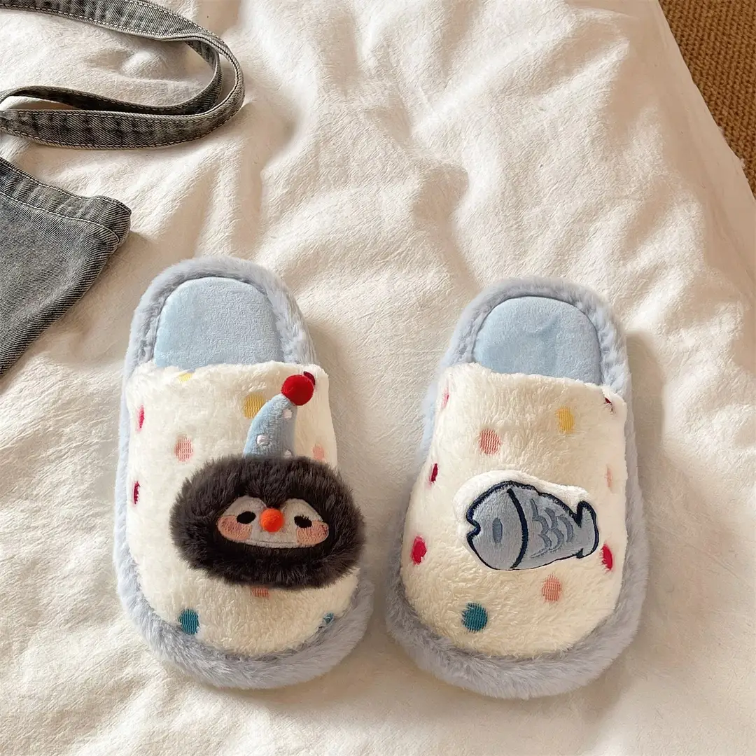 Cute Penguin Polka Dot Cotton Slippers for Women Winter New Outer Wear Fleece-Lined Warm Home Indoor Non-Slip Furry Slippers - Image 5