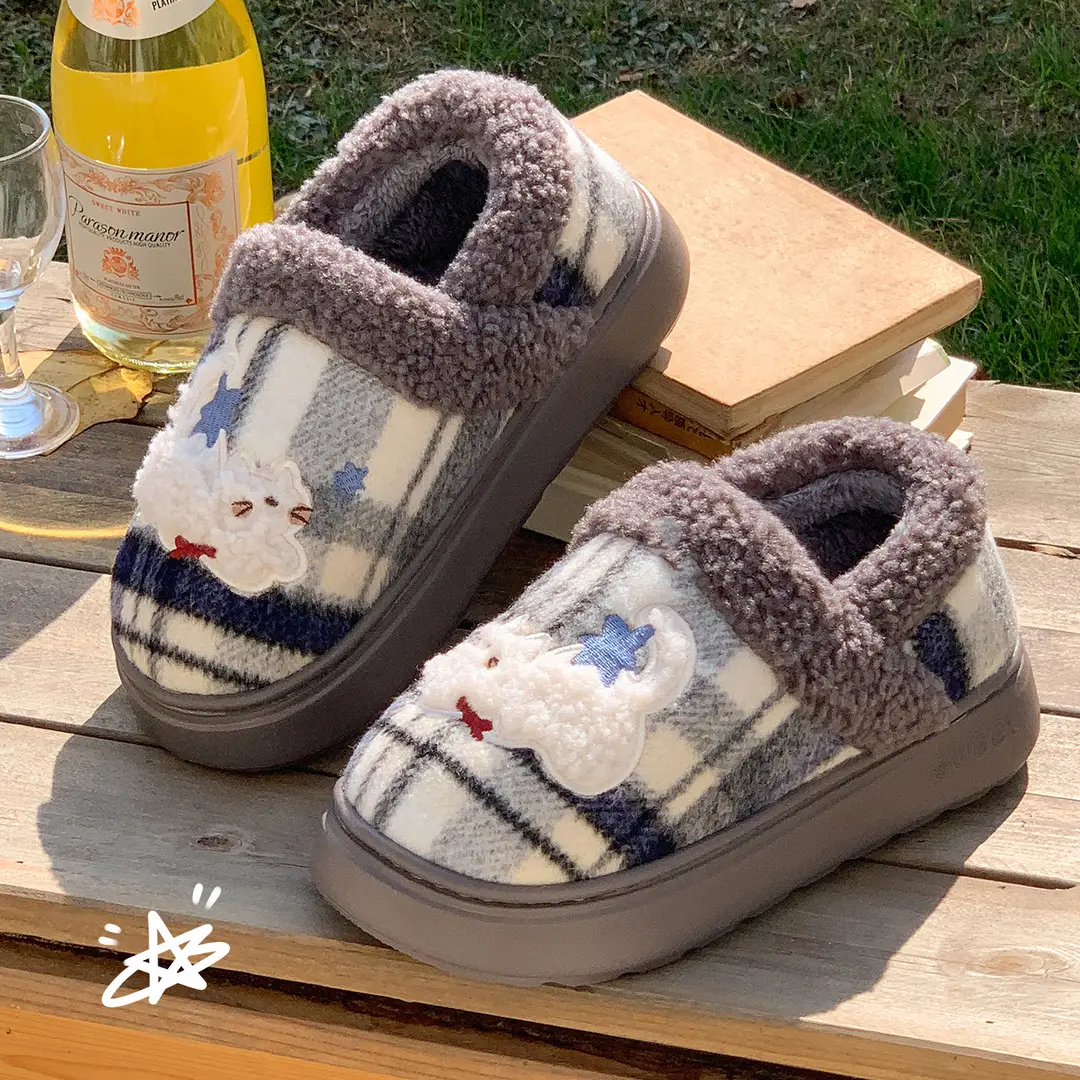 Cotton Shoes Women's Winter 2025 New Indoor Home Warm Couple Plush Slippers Comfortable Home Men's Autumn and Winter