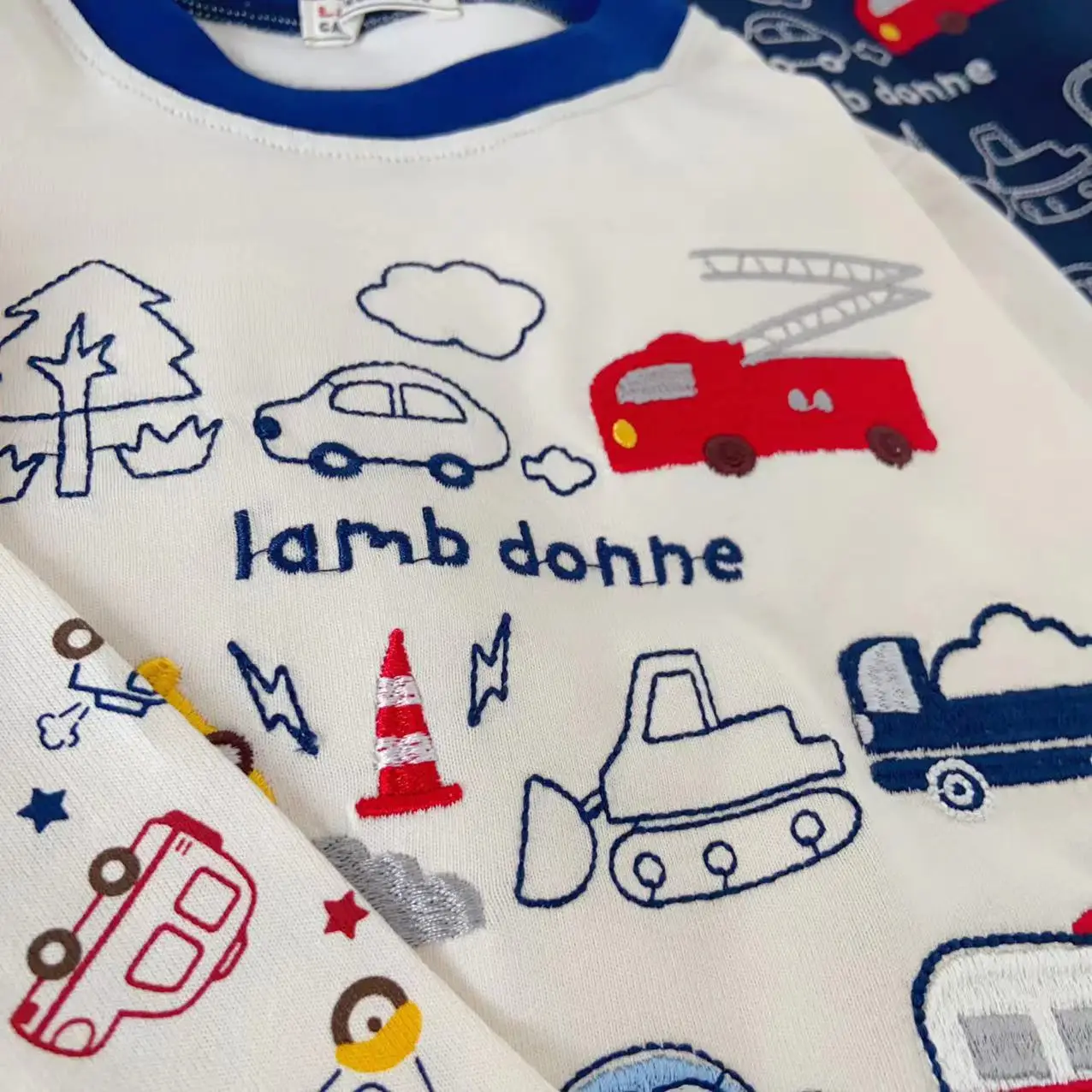 Kids Long Sleeve T-Shirt 2026 Spring Boys Cream Car Print — feature 17