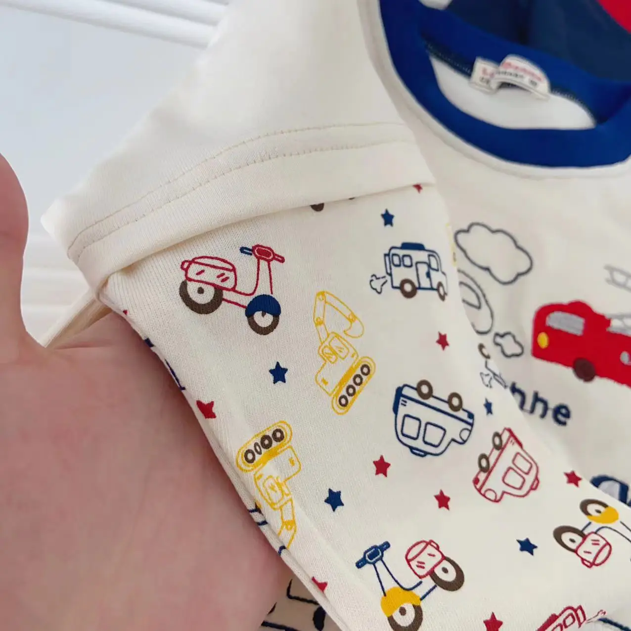 Kids Long Sleeve T-Shirt 2026 Spring Boys Cream Car Print — feature 20