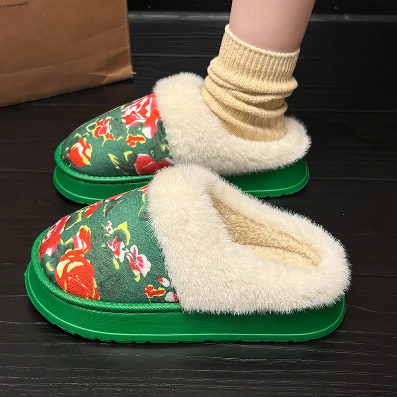 Northeastern Large Floral Cotton Slippers for Women, 2025 Autumn and Winter New Style, Fleece-Lined, Warm, Thick-Soled, Non-Slip Cotton Slippers - Image 4