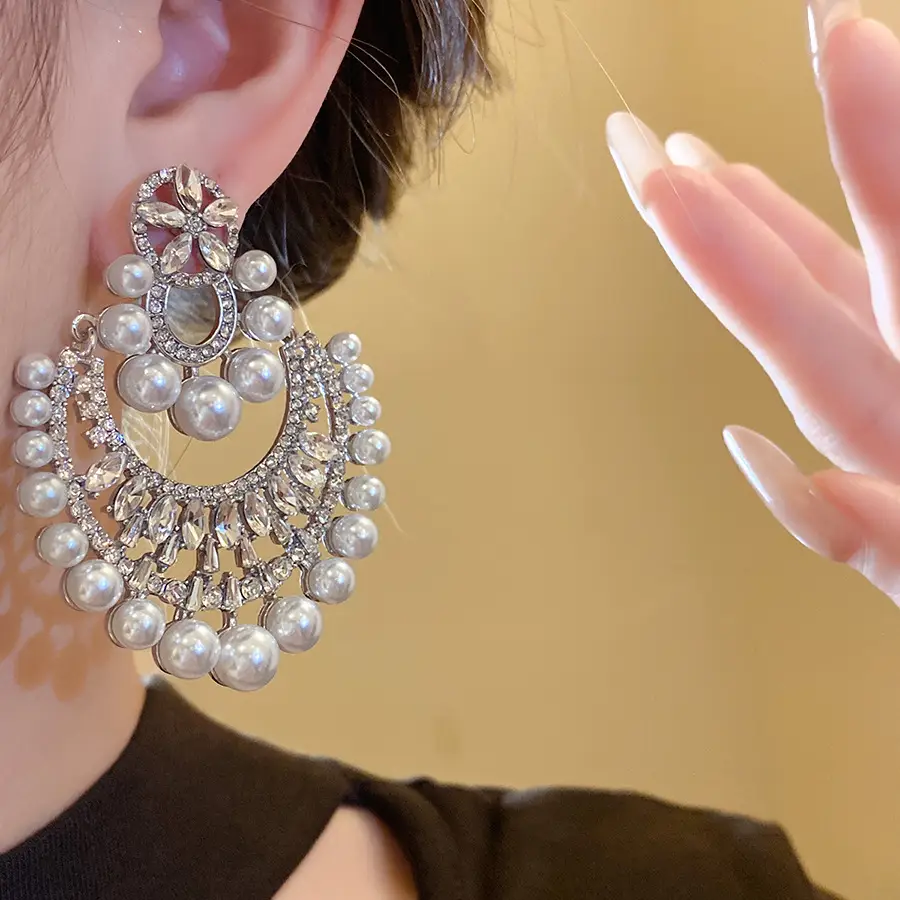 Silver Needle Inlaid with Diamonds and Pearl Flower Pendant Earrings, European and American Retro New Fashion Earrings, Light Luxury and High-End Earrings for Women — feature 8