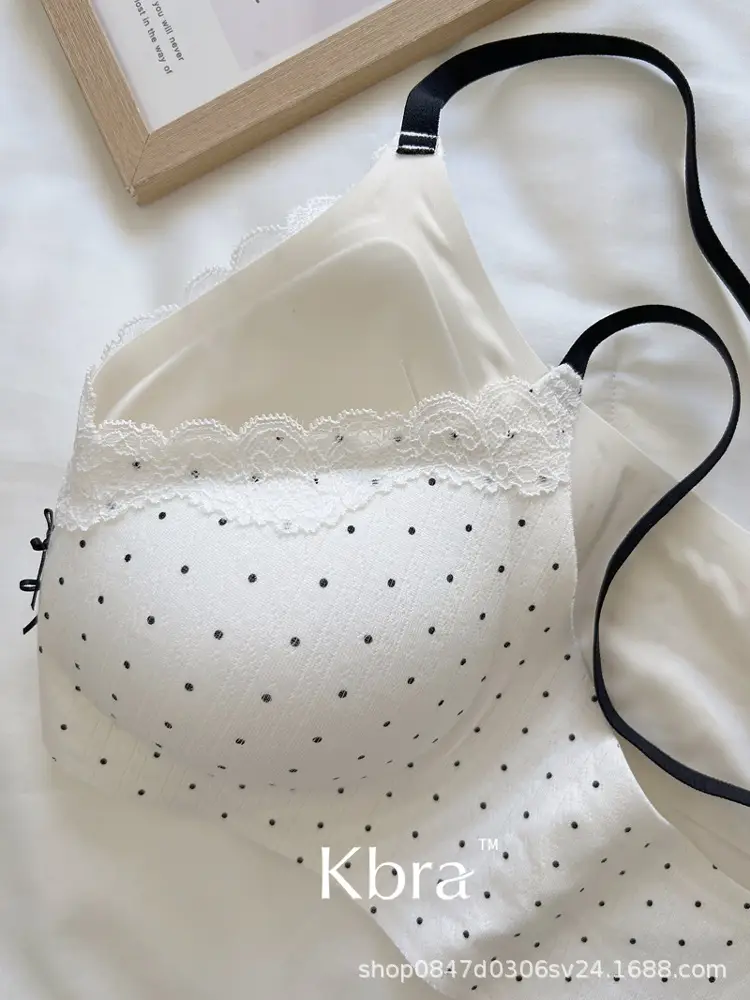 Lace Contrasting Floral Underwear for Women with Small Breasts, Push-Up and Side Breast Reduction, Seamless and Wire-Free Bra — feature 5