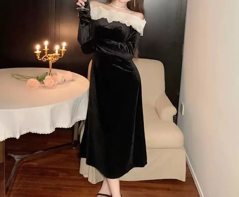 New French-Style Retro Black Velvet Patchwork Dress, Autumn and Winter Off-The-Shoulder Elegant Long Dress