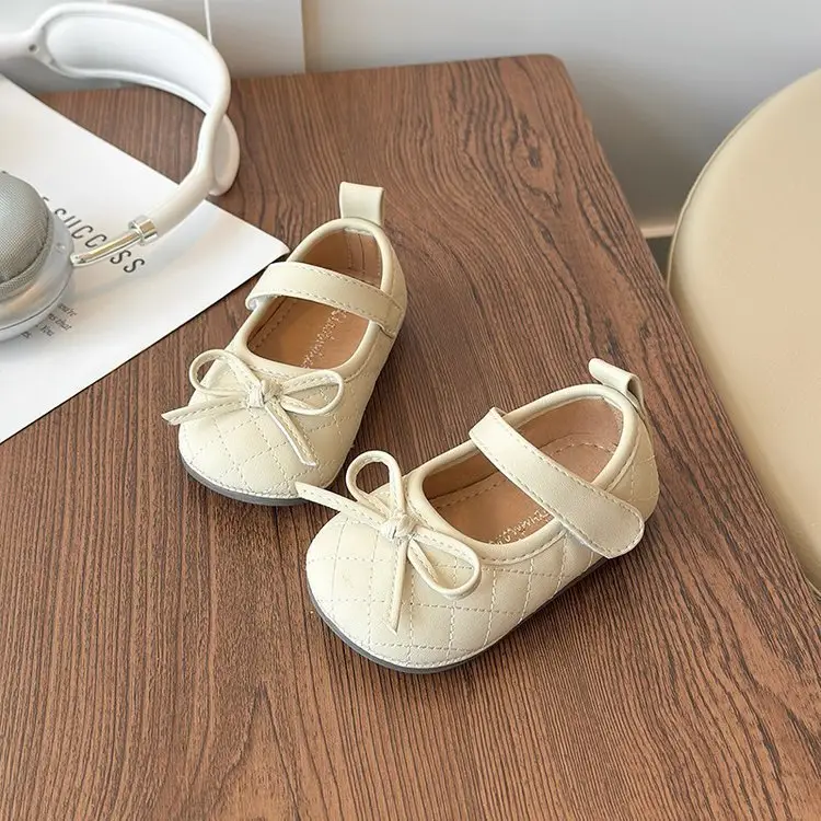 Little Baby Princess Shoes Spring and Autum Soft-Soled Baby Shoes for Girls Toddler Shoes 1 to 3 Years Old Soft Leather Girls' Shoes Flats