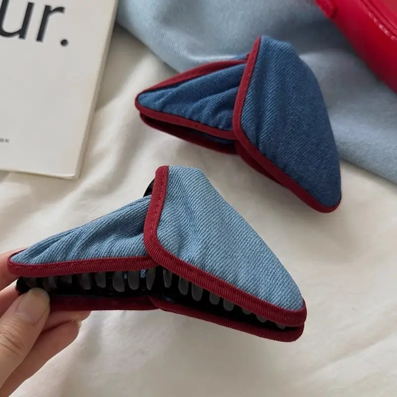 Korean Retro Triangle Hairpin for Women — feature 2