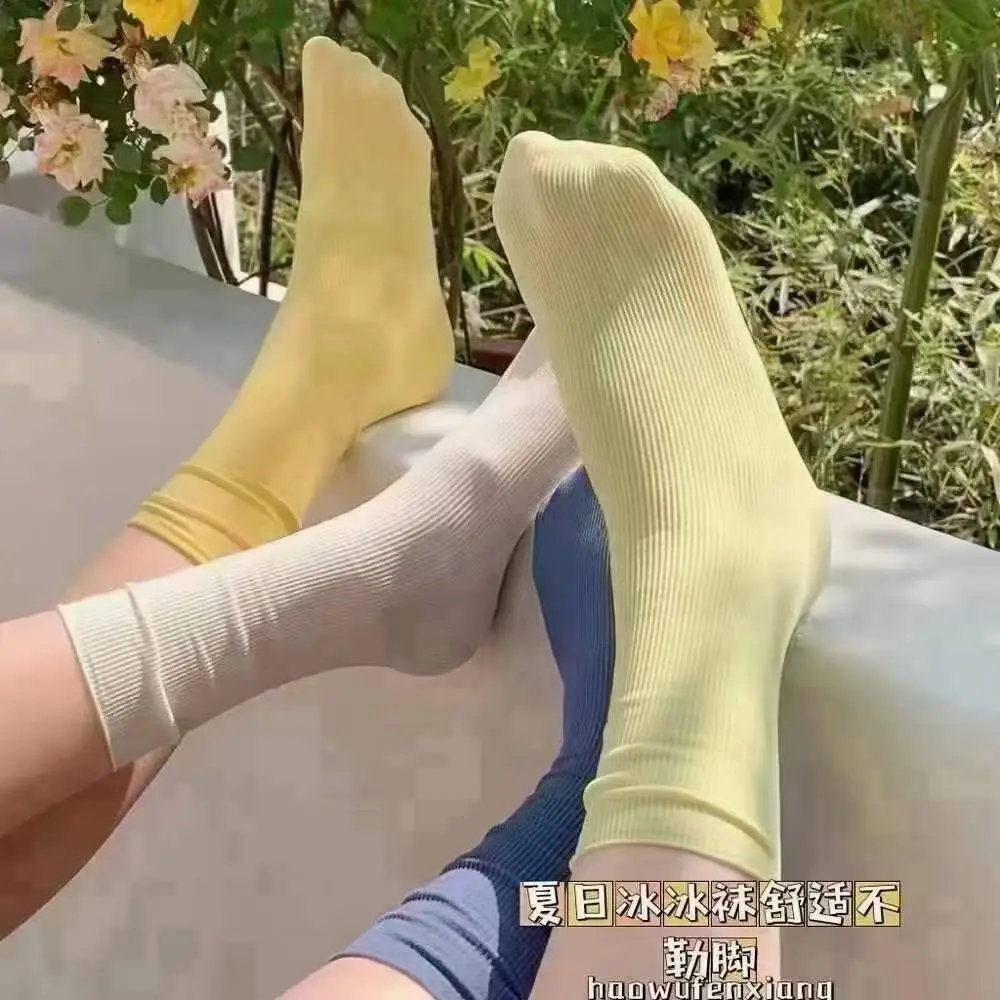 Zhuji Spring and Summer Socks for Women, Ice Silk Socks, Casual Versatile Candy-Colored Slouch Socks, Cool Breathable Mid-Calf Women's Socks — feature 2