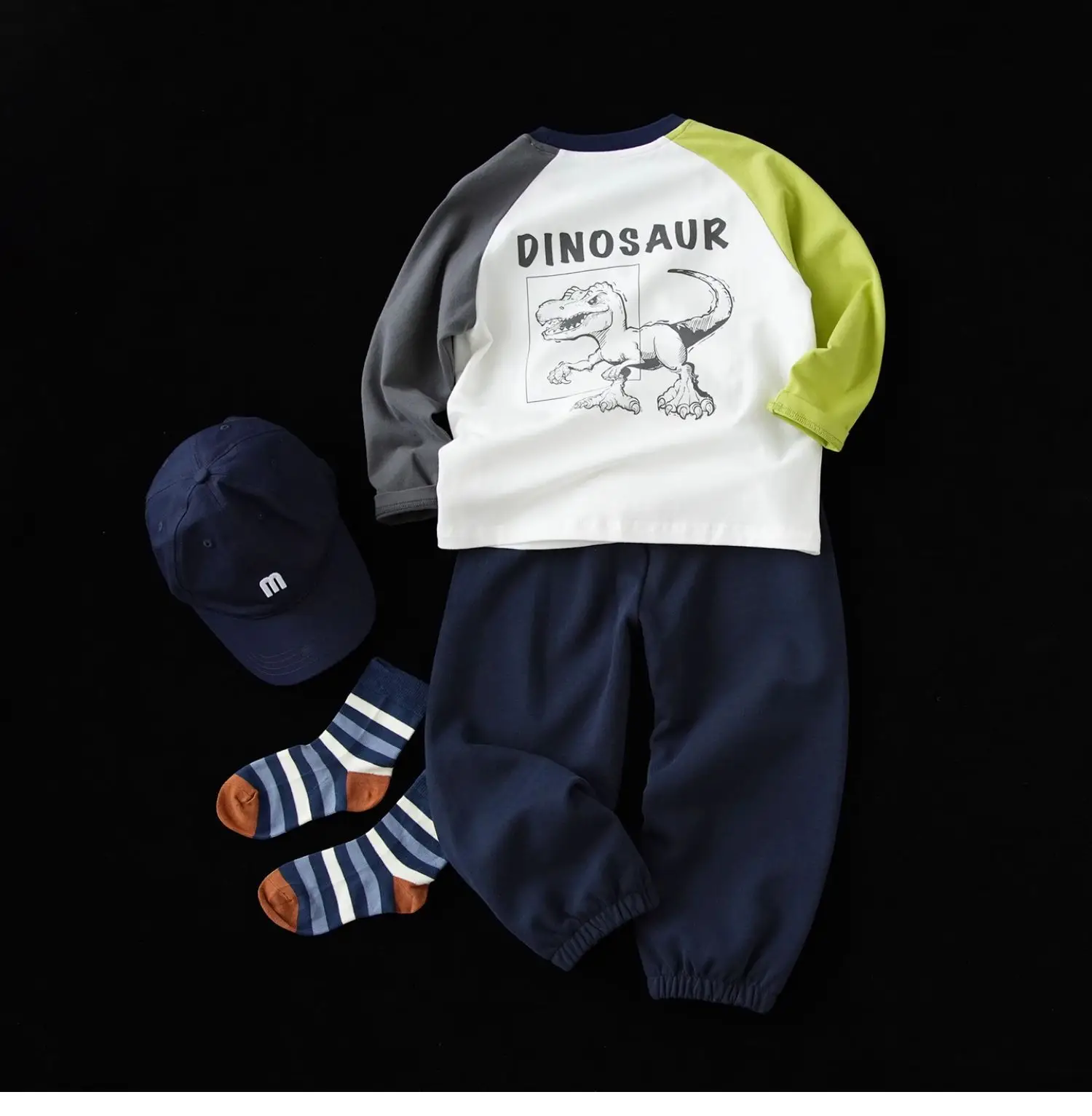 Children's Cartoon Dinosaur Raglan Sleeve T-Shirt White Black Green — feature 27