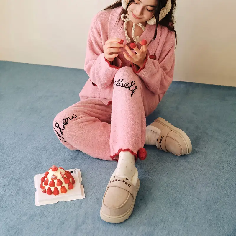 Korean Cute Bread Shoes for Women Winter Net Infrared Wear Non-Slip Slippers Autumn and Winter Thick-Soled Warm Cotton Slippers for Women Wholesale