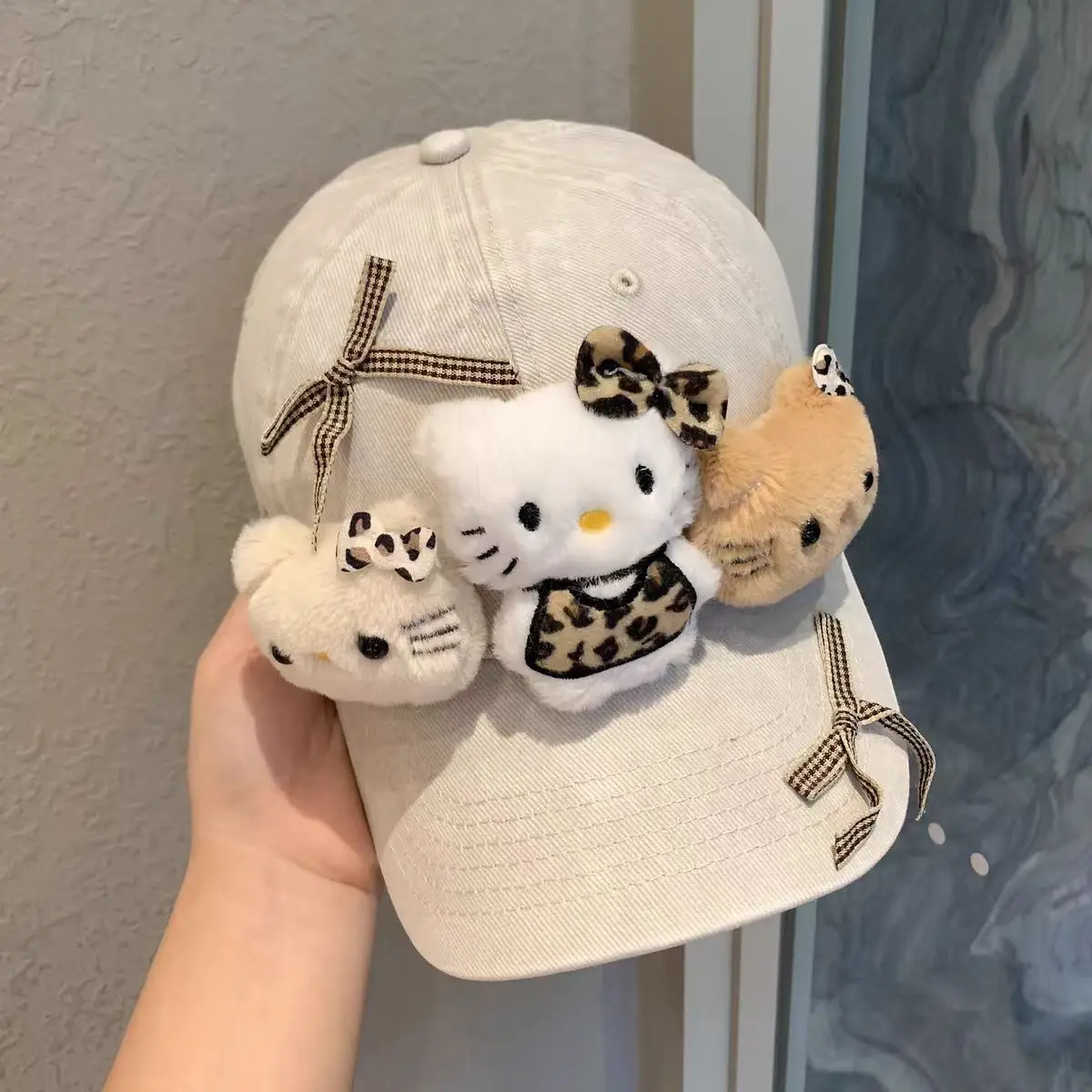 Hello Kitty Cartoon Cap for Women with Cute Accessories — feature 10