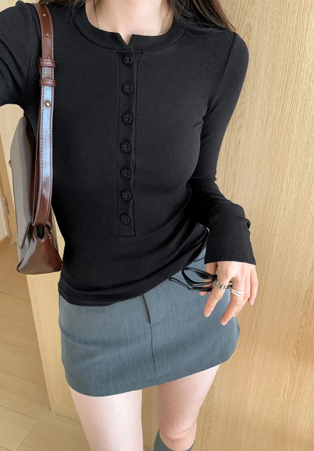 Cross-Border 92 Cotton Stylish V-Neck Button Ribbed Long-Sleeve T-Shirt for Women, Suitable for Spring, Autumn, and Winter, Pure Desire Slim-Fit Base Layer Top — feature 13