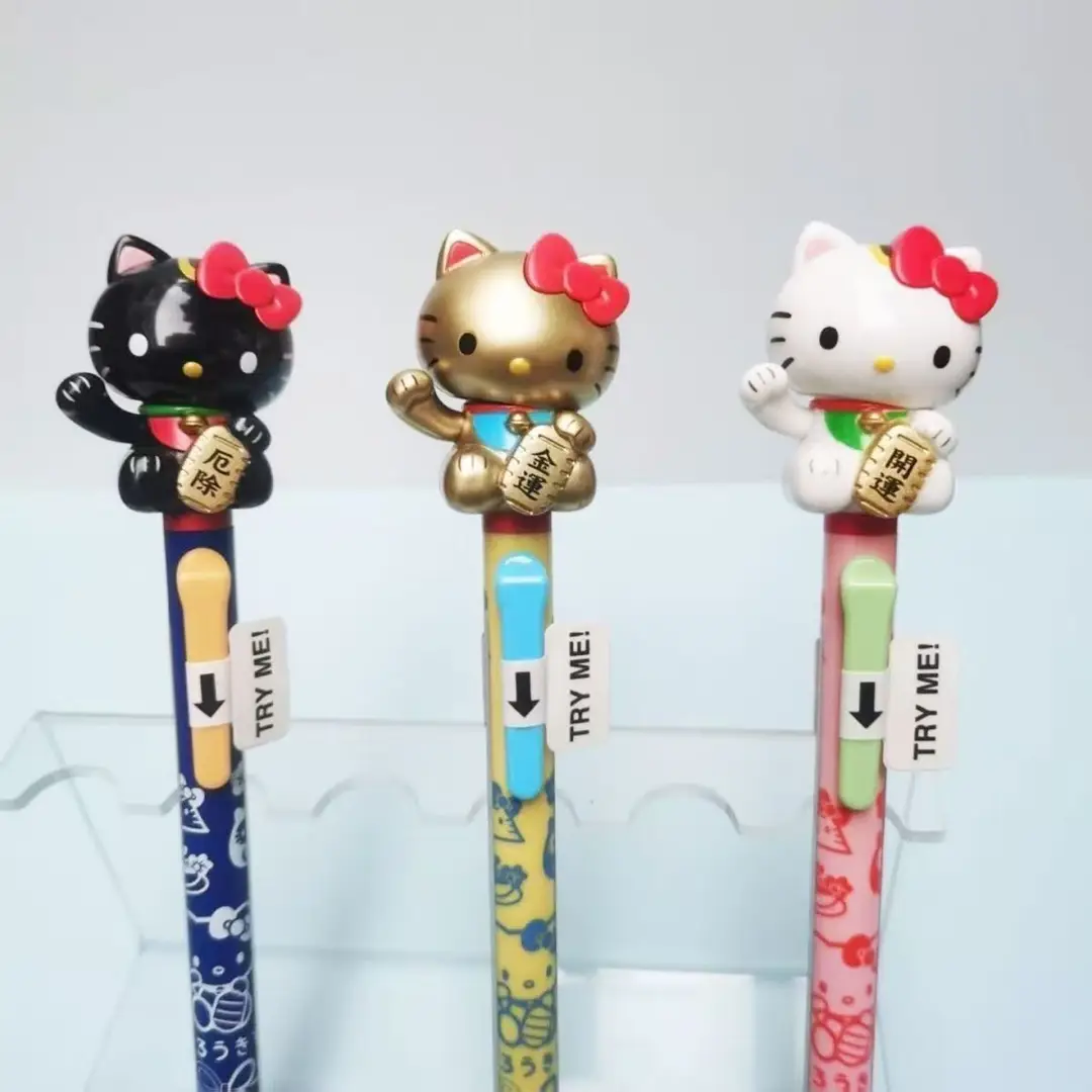 Japanese Version Sanrio Hello Kitty Lucky Cat Shaking Ballpoint Pen with Press Button for Good Luck and Fortune, Warding Off Bad Luck, Hello Kitty