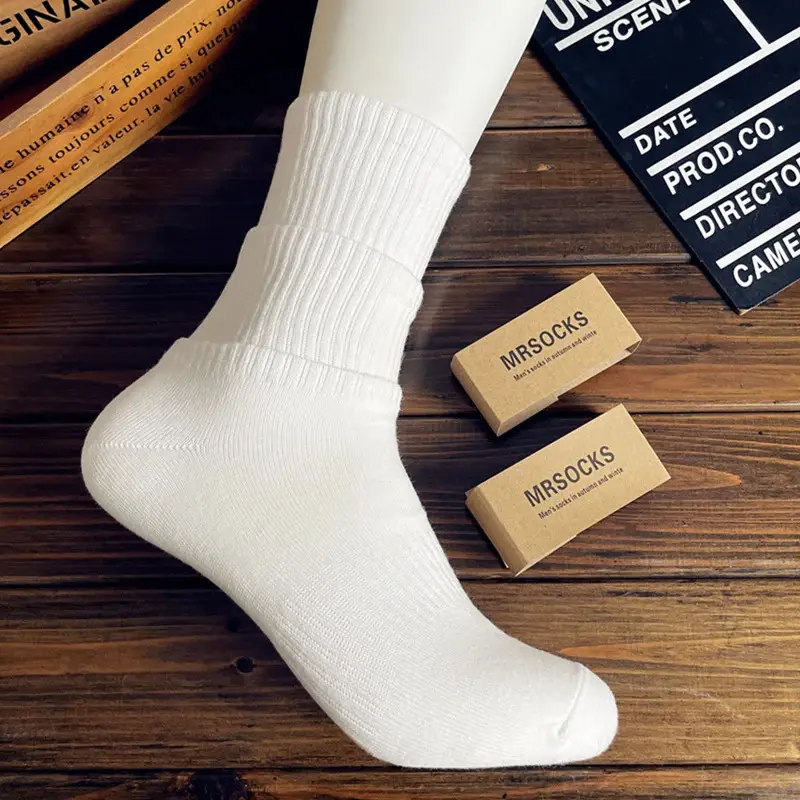 Xinjiang Cotton Socks for Men and Women, Sports Socks, Combed Pure Cotton, Black and White Solid Color, Autumn and Winter, All-Season, Student Couple Anti-Odor Short Socks