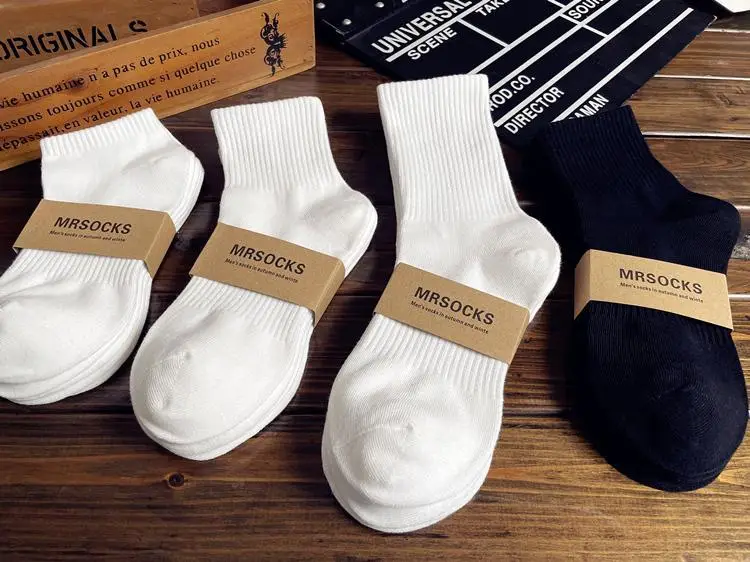Xinjiang Cotton Socks for Men and Women, Sports Socks, Combed Pure Cotton, Black and White Solid Color, Autumn and Winter, All-Season, Student Couple Anti-Odor Short Socks — feature 1