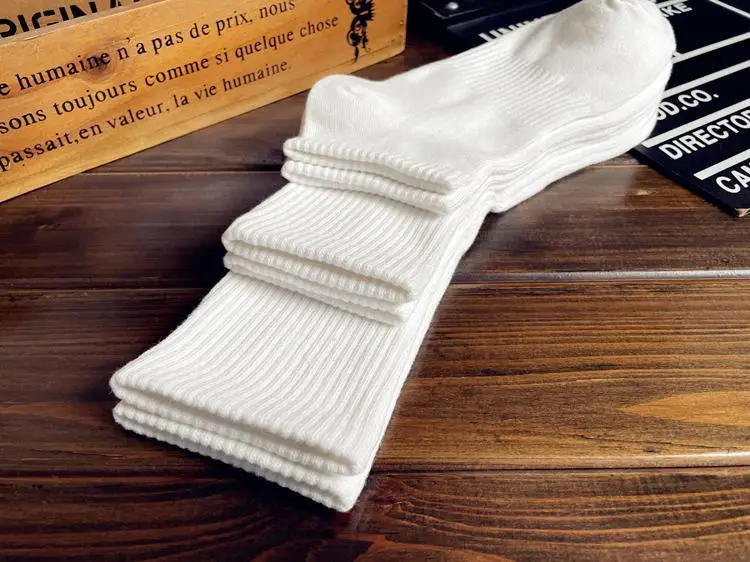 Xinjiang Cotton Socks for Men and Women, Sports Socks, Combed Pure Cotton, Black and White Solid Color, Autumn and Winter, All-Season, Student Couple Anti-Odor Short Socks — feature 6