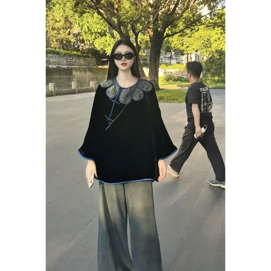 New Chinese-Style National Style Suit for Women, Autumn High-End Velvet Embroidered Button-Down Tang Suit Shirt and Jeans Two-Piece Set Trendy - Image 5