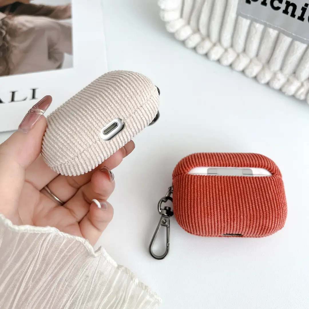 Suitable for Airpods4 Wireless Bluetooth Corduroy Protective Case AirPods Pro3 Solid Color Buckle Protective Case — feature 1