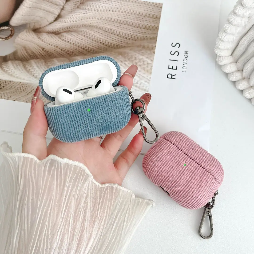 Suitable for Airpods4 Wireless Bluetooth Corduroy Protective Case AirPods Pro3 Solid Color Buckle Protective Case — feature 7