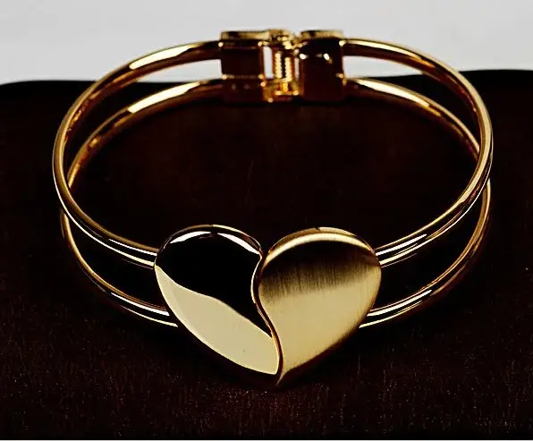 Gold Heart-Shaped Double Heart Bracelet for Women — feature 13