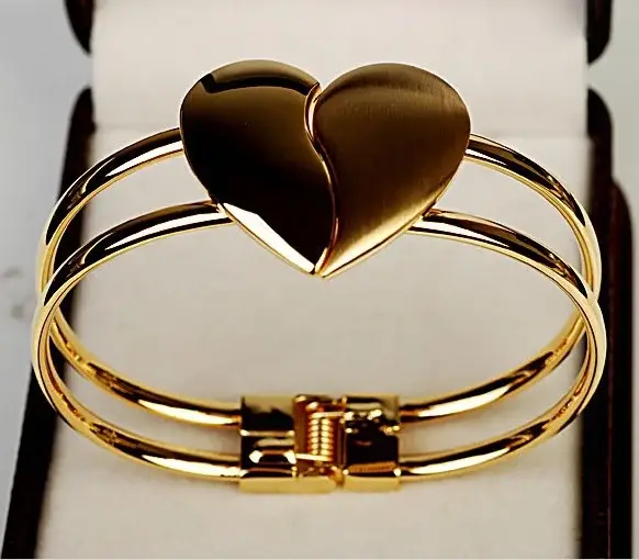 Gold Heart-Shaped Double Heart Bracelet for Women — feature 3