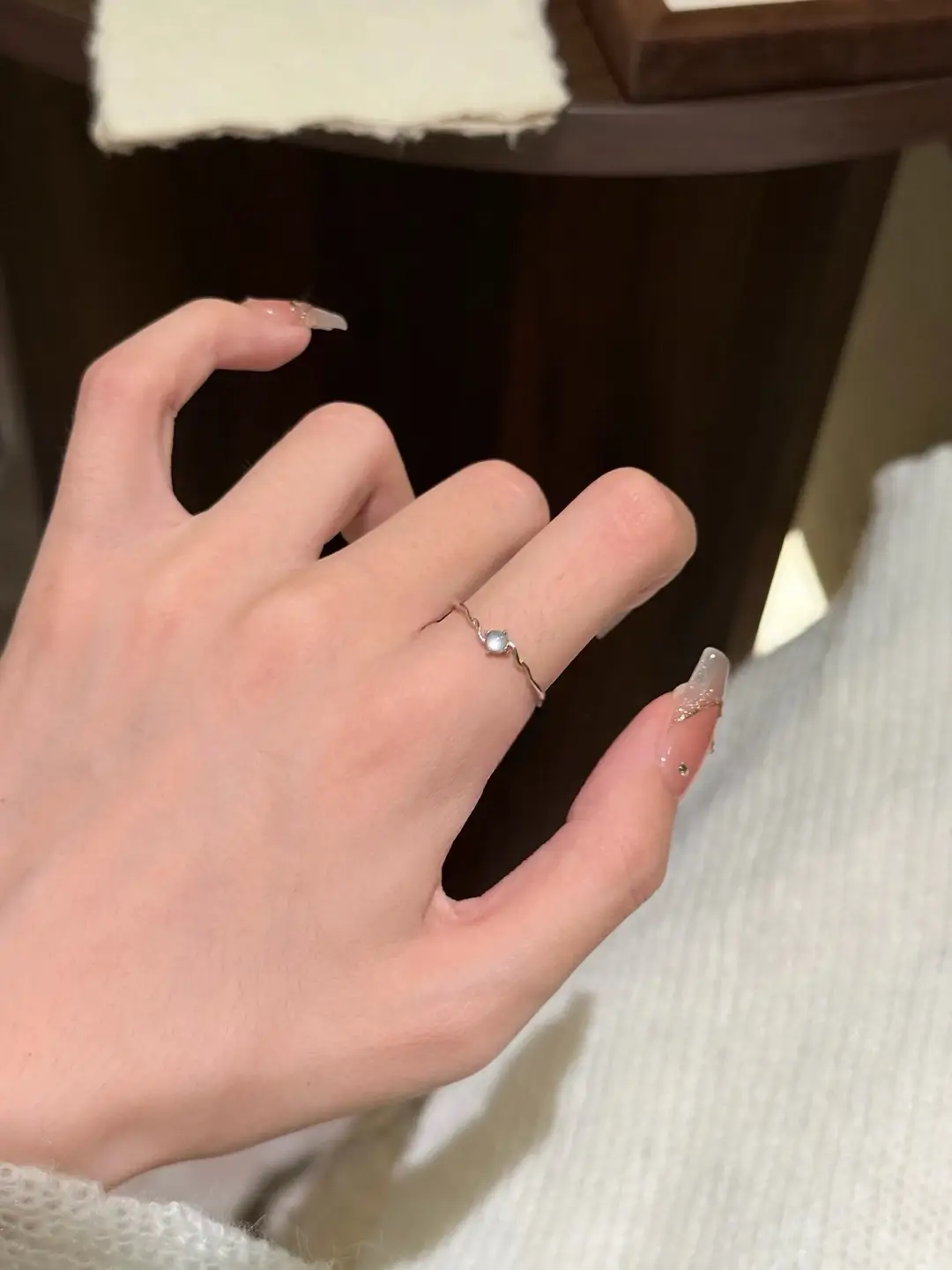 Versatile and Cool-Looking Ultra-Thin Blue Aquamarine Ring for Women, Exquisite and High-End Ring with Niche and Unique Design for the Index Finger — feature 3