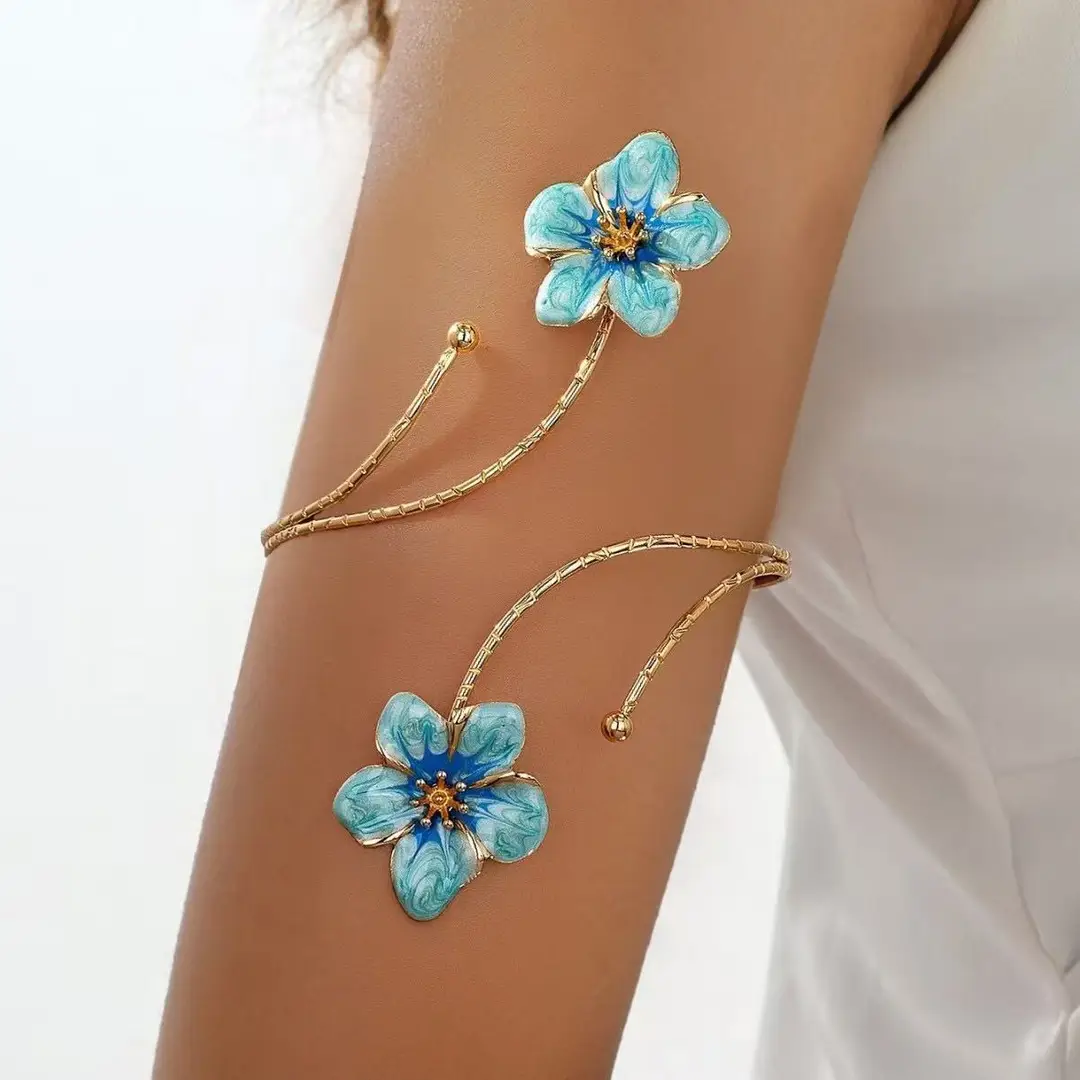 Metal Oil-Drip Floral Arm Bracelet, Adjustable Open Arm Ring, Elegant and Unique Accessory for Women — feature 1