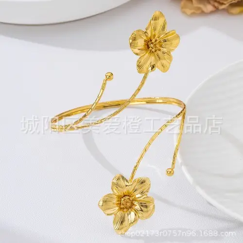 Metal Oil-Drip Floral Arm Bracelet, Adjustable Open Arm Ring, Elegant and Unique Accessory for Women - Image 3