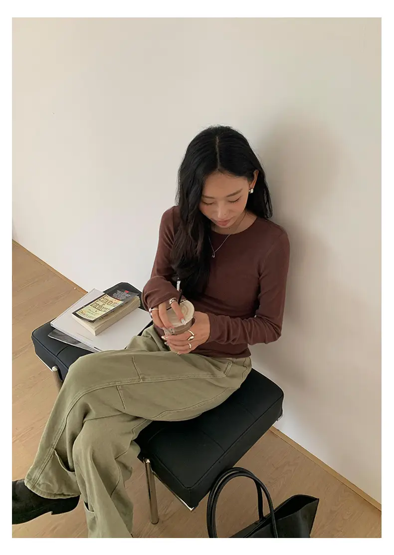 Huang Zheng Basic Embroidered Brushed T-Shirt for Women, Winter Korean Style, Elastic Slim Fit, Slimming Inner Layer Base Shirt 530867 — feature 15