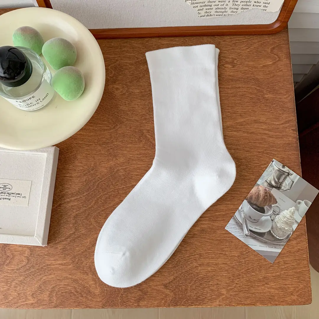 100% Pure Cotton White Socks for Women, Autumn and Winter Mid-Calf Socks, Odor-Resistant Slouch Socks, Seamless Maternity Long Socks, All-Cotton Antibacterial