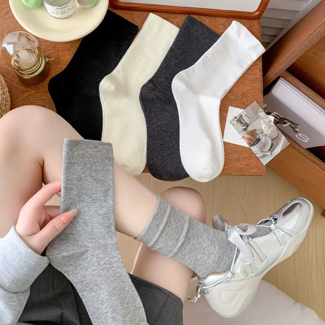 100% Pure Cotton White Socks for Women, Autumn and Winter Mid-Calf Socks, Odor-Resistant Slouch Socks, Seamless Maternity Long Socks, All-Cotton Antibacterial
