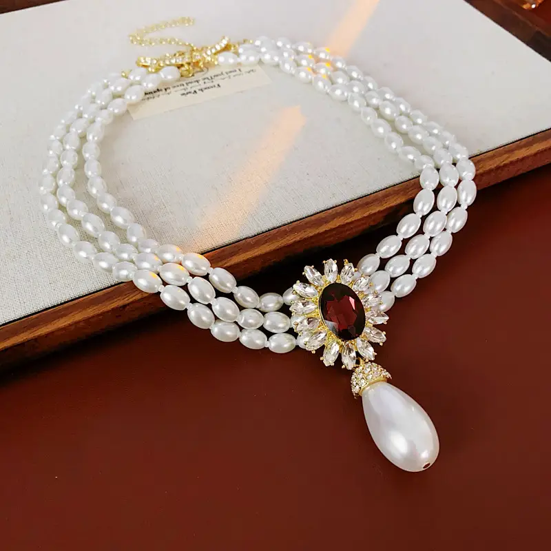 Wedding Necklace Korean Retro Palace Hepburn Style Pearl Rhinestone Short Bridal Wedding Dress Clavicle Chain for Women Cross-Border