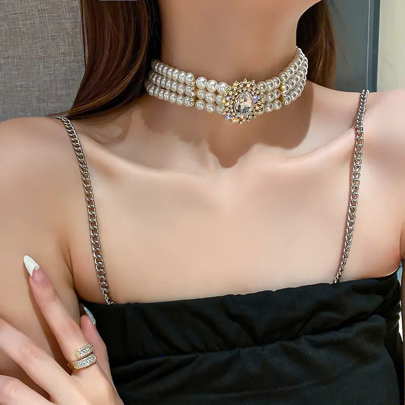 Wedding Necklace Korean Retro Palace Hepburn Style Pearl Rhinestone Short Bridal Wedding Dress Clavicle Chain for Women Cross-Border