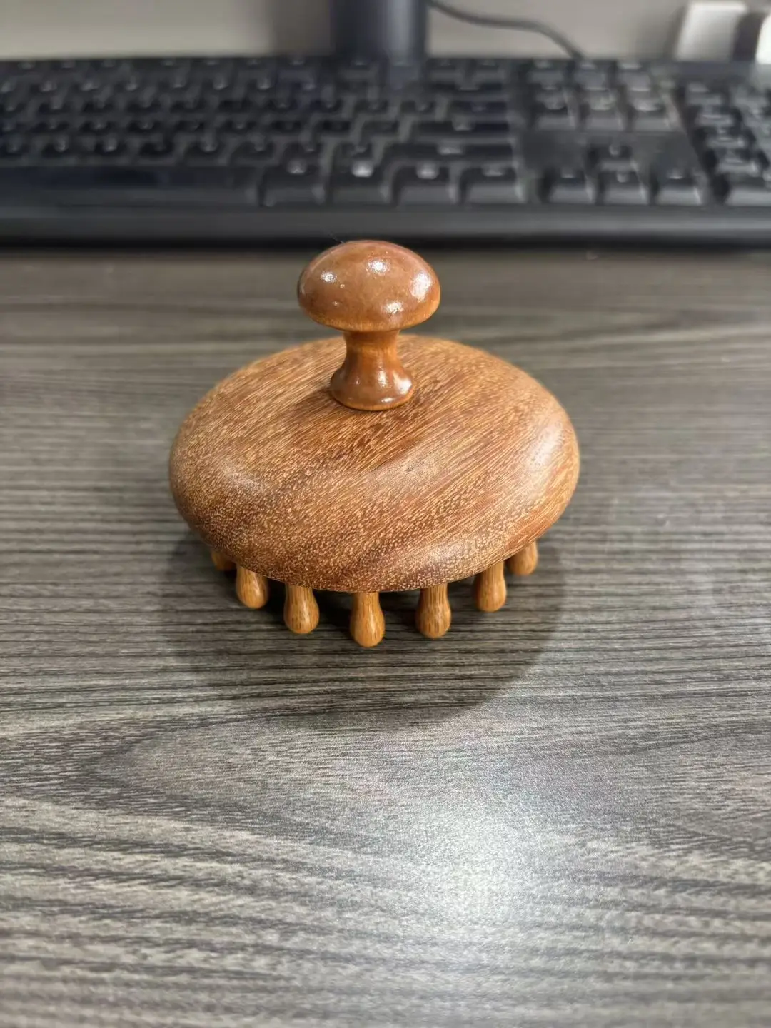 Sandalwood Round Comb with 28 Teeth for Scalp Massage, Hair Therapy, and Full-Body Meridian Massage — feature 1