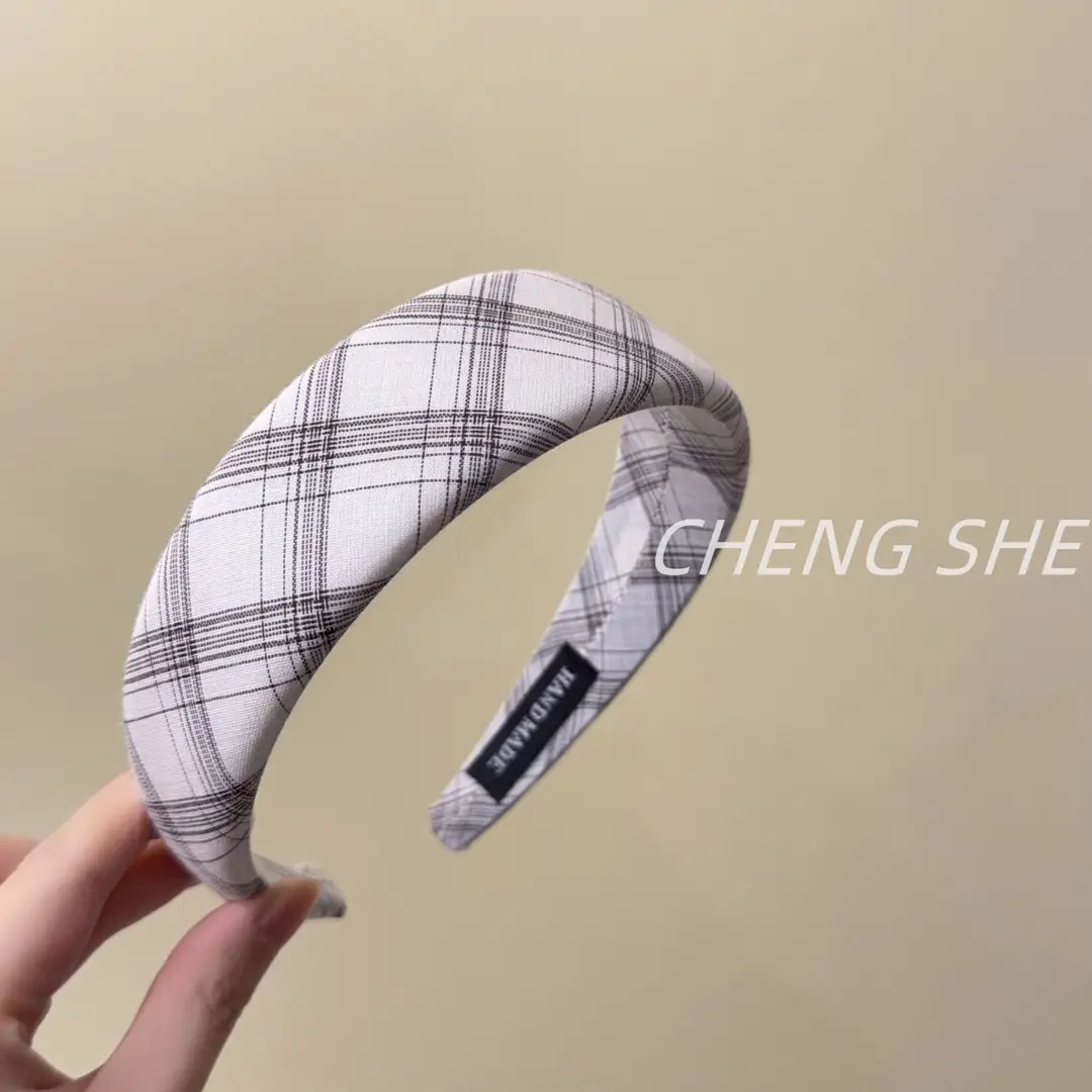 2026 Spring/Summer New Wide-Brimmed Headband Fresh Plaid Hairband for Girls College Style High-Top Headband Hair Accessory