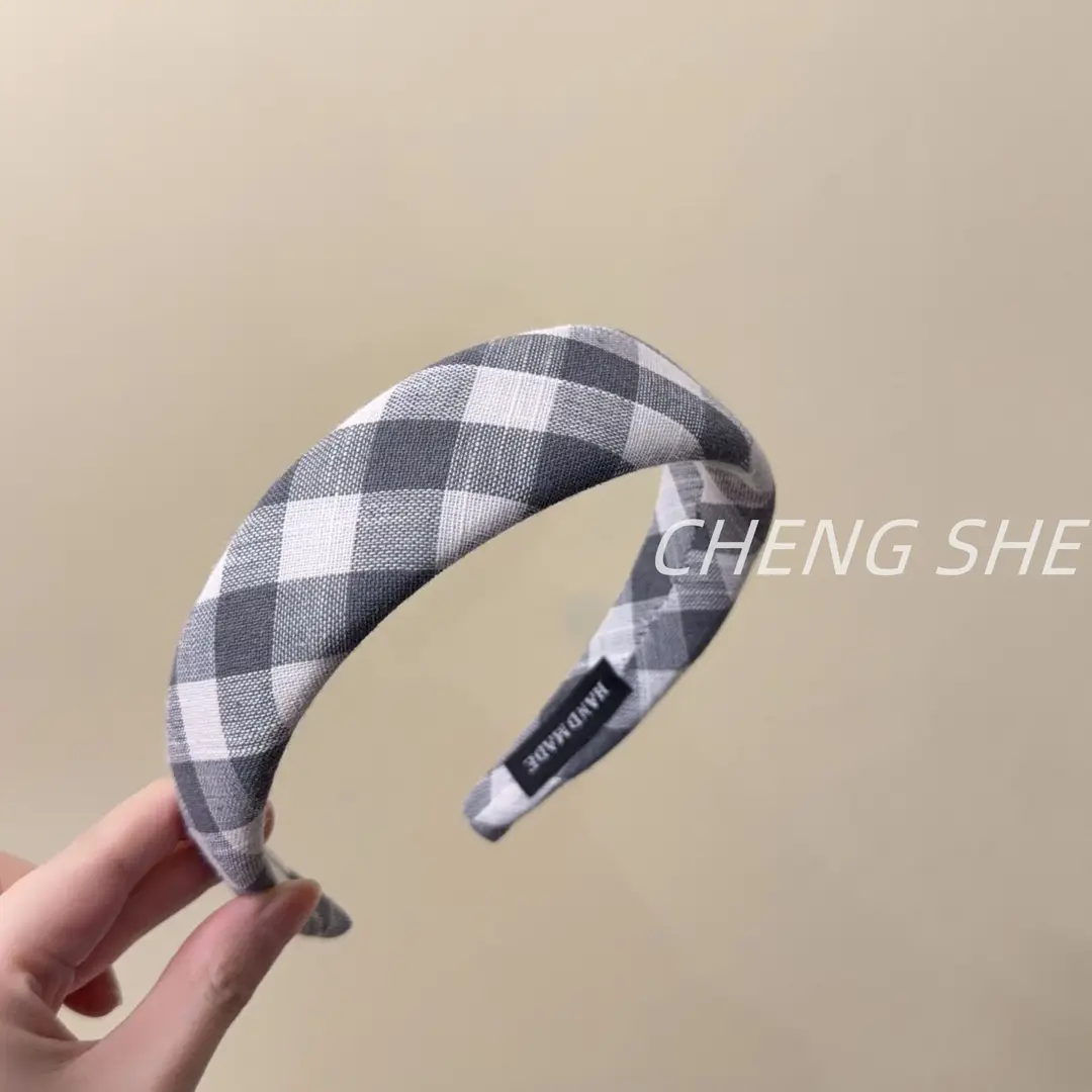 2026 Spring/Summer New Wide-Brimmed Headband Fresh Plaid Hairband for Girls College Style High-Top Headband Hair Accessory