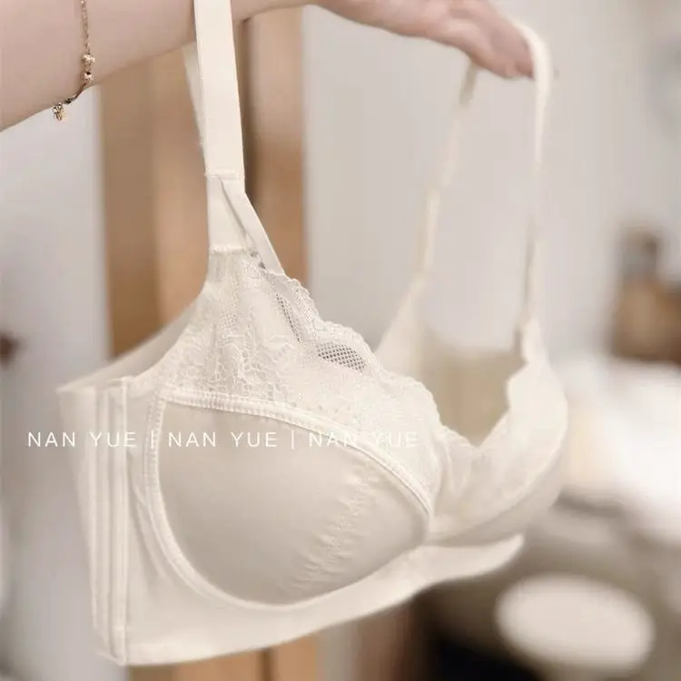 New French-Style Lace Satin Seamless Underwear Set, Small Bust Push-Up, No Empty Cups, No Underwire, Comfortable and Soft Bra — feature 2