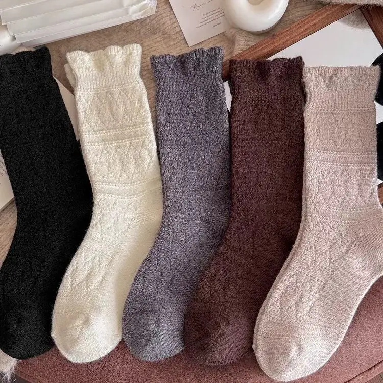 Milky White Socks for Women, Autumn and Winter Style, Mid-Calf Socks, Thickened and Warm Wool Socks, Suitable for Winter Wear with Birkenstock Shoes, Lace Ruffle Socks