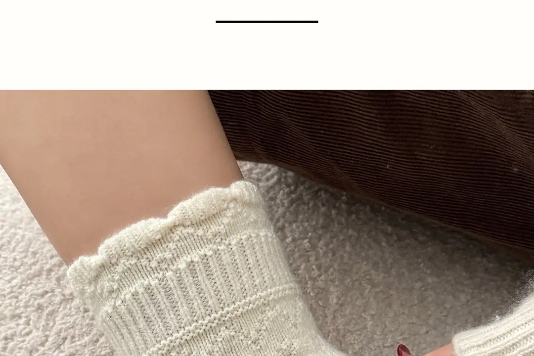 Milky White Socks for Women, Autumn and Winter Style, Mid-Calf Socks, Thickened and Warm Wool Socks, Suitable for Winter Wear with Birkenstock Shoes, Lace Ruffle Socks — feature 7