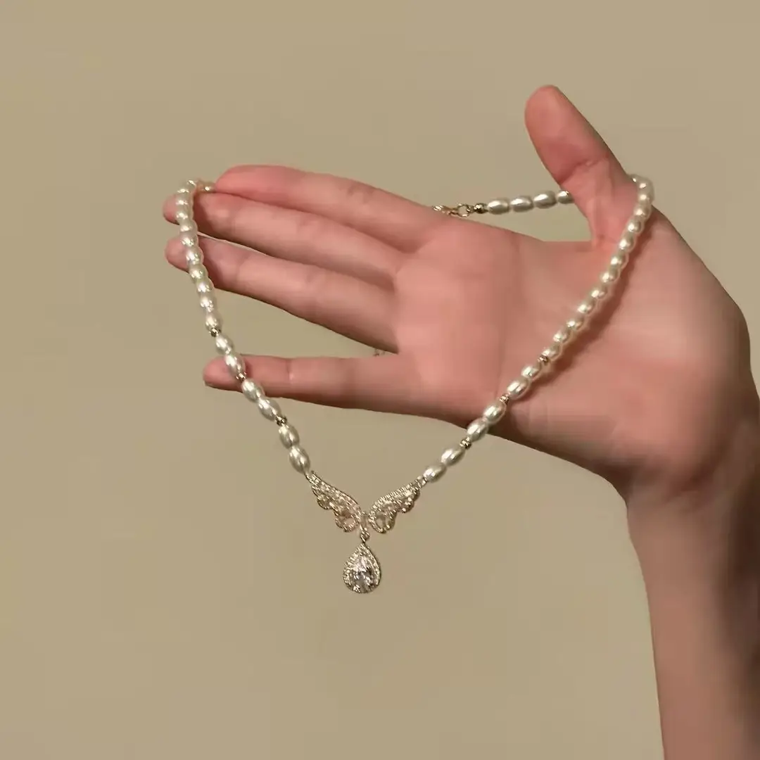 French-Style Vintage Pearl Multi-Layered Necklace, Niche Fashion Design, High-End Exquisite Light Luxury Tassel Multi-Layer Necklace — feature 8