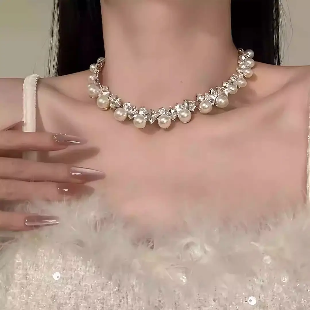 French-Style Vintage Pearl Multi-Layered Necklace, Niche Fashion Design, High-End Exquisite Light Luxury Tassel Multi-Layer Necklace