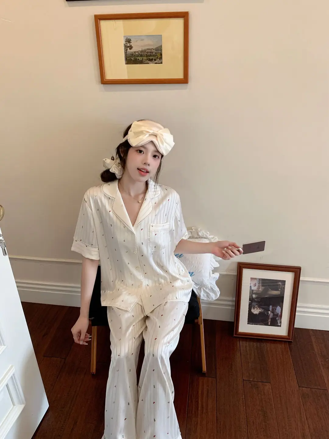 【Fruit Texture】Hollow-Out Striped Faux Acetate High-End Pajamas for Women with Sweet Lace Texture Loungewear — feature 3