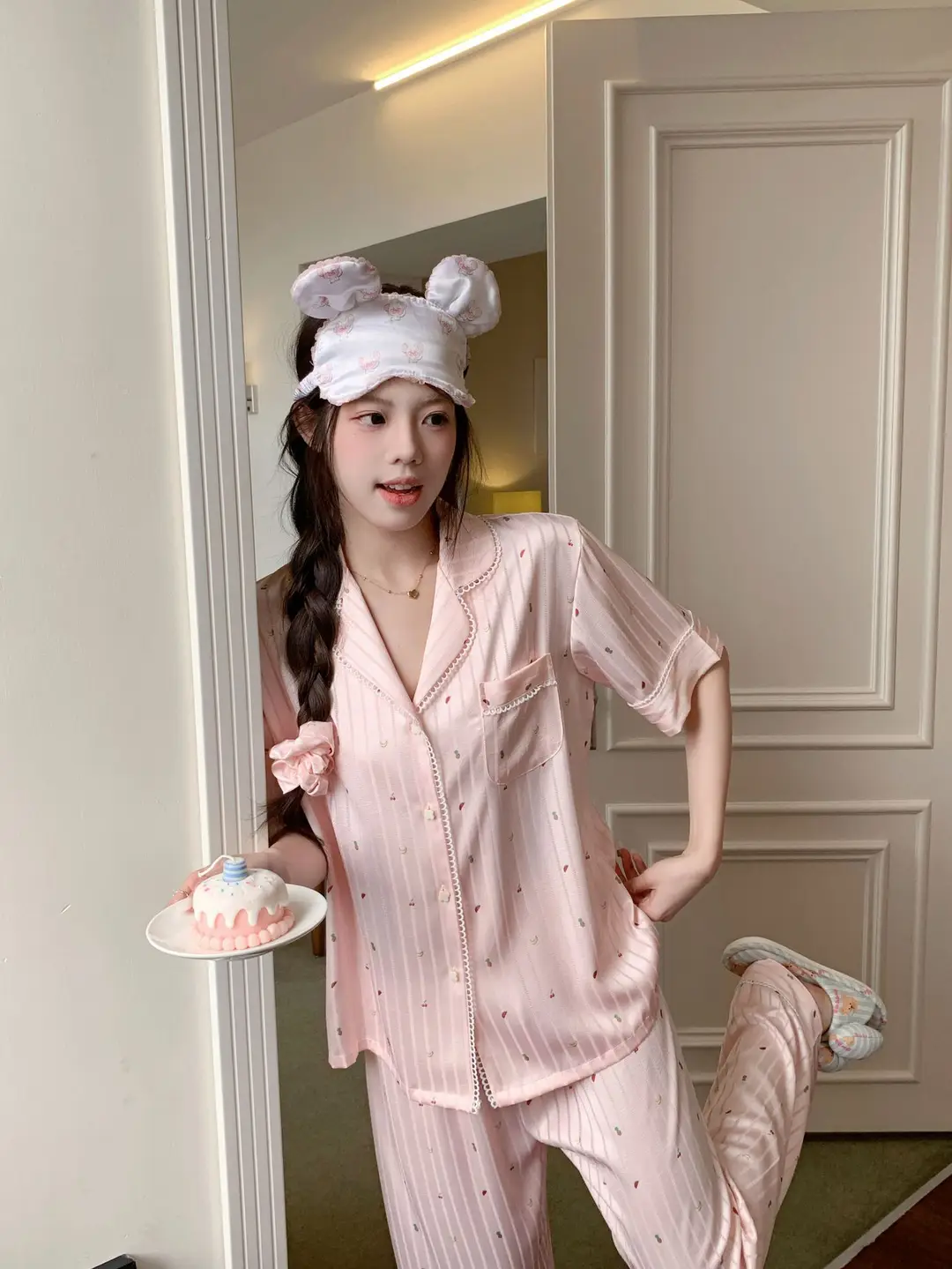 【Fruit Texture】Hollow-Out Striped Faux Acetate High-End Pajamas for Women with Sweet Lace Texture Loungewear — feature 7