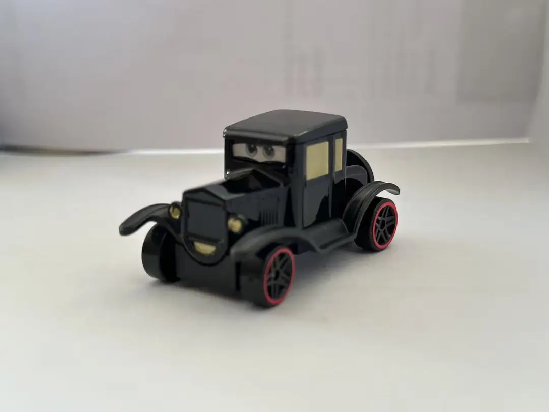 Cars 3 Lightning Mcqueen Children's Toy Sliding Alloy Car Black Storm 2 Mater Boy Gift