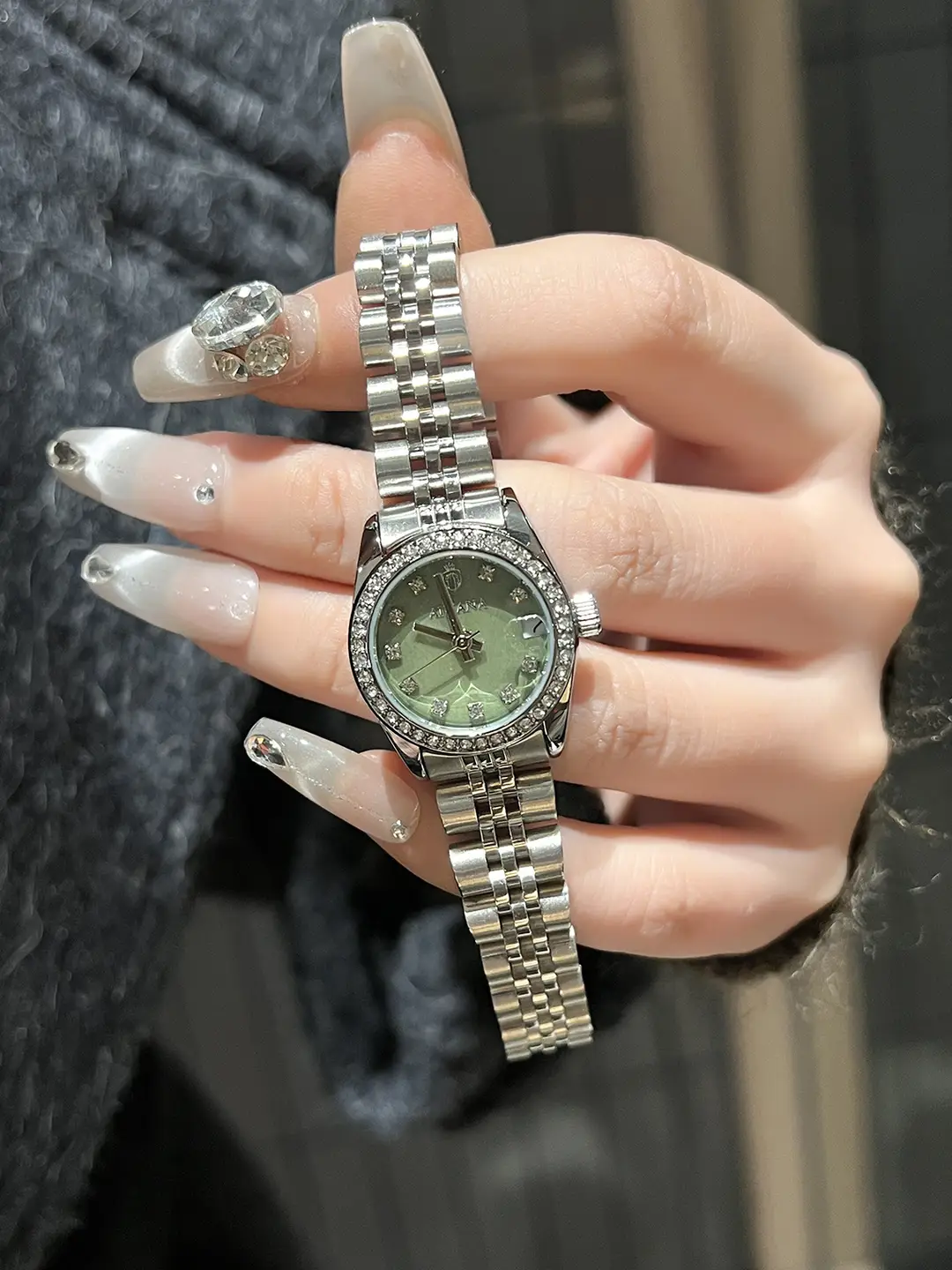 Aimana Brand Small Dial Watch for Women, Waterproof Zircon Quartz Watch, Niche Luxury Waterproof Solid Stainless Steel Women's Watch