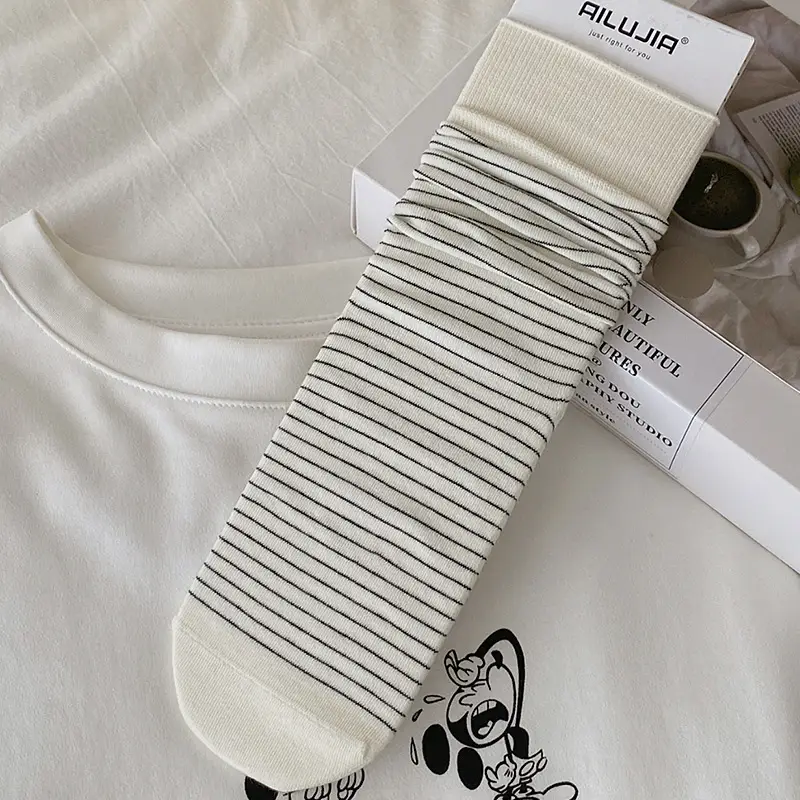 Vintage Striped Socks for Women, Spring and Summer Japanese Style Casual Mid-Calf Maternity Socks, Same Style as on Xiaohongshu, Seamless Cotton Slouch Socks