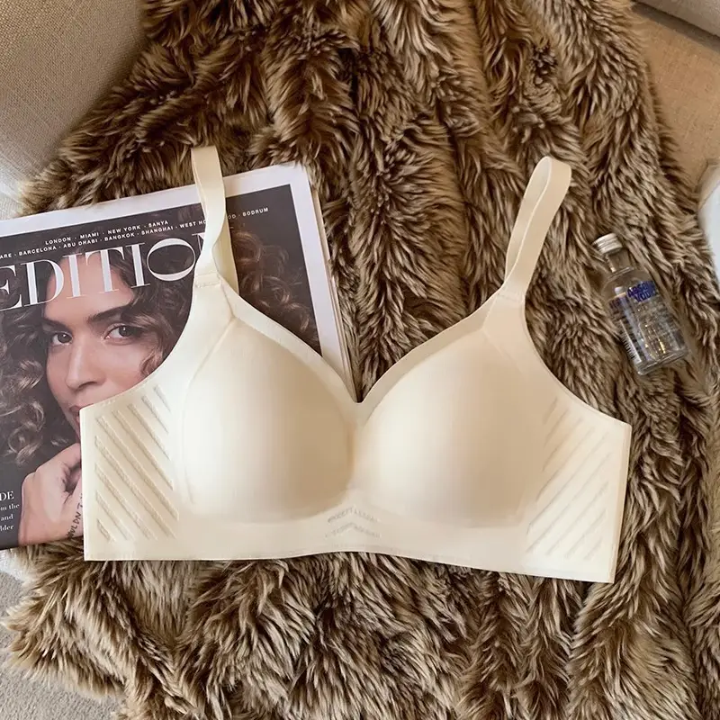 Small Bust Push-Up Bra for Women, Wireless, Minimizes Large Bust, Gathers Side Breasts, Lifts and Supports, Seamless, Plus Size, Ice Silk, Breathable