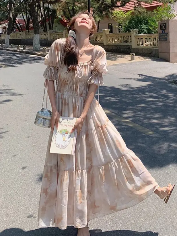 French-Style Romantic Square-Neck Floral Dress, Fairy-Like, Spring and Autumn 2026 New Model, Summer Gentle Temperament, Super Fairy-Like Vacation Long Dress