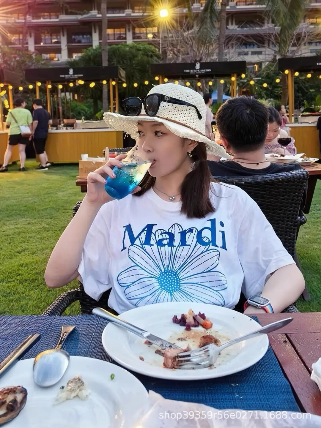 Korean Version In-Stock Mardi Short-Sleeve T-Shirt with Daisy and Dachshund Print, Same Style as Kim Go-Eun, Loose Fit Versatile Top for Women — feature 17