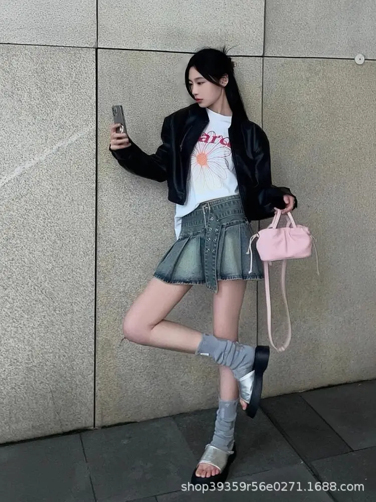 Korean Version In-Stock Mardi Short-Sleeve T-Shirt with Daisy and Dachshund Print, Same Style as Kim Go-Eun, Loose Fit Versatile Top for Women — feature 22