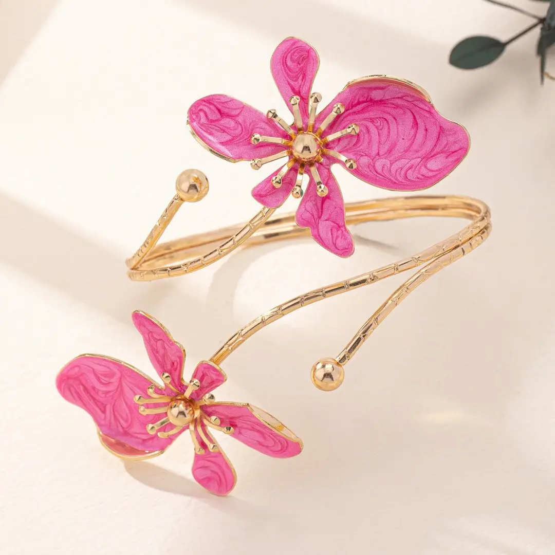 European and American Cross-Border Elegant and Simple Design, Fresh and Sweet Gold Enamel Craftsmanship Flower-Shaped Open Bracelet